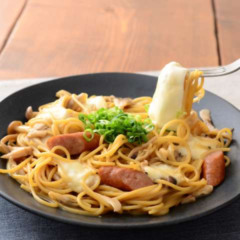 フライパンひとつ！モッツアレラときのこの和風パスタ