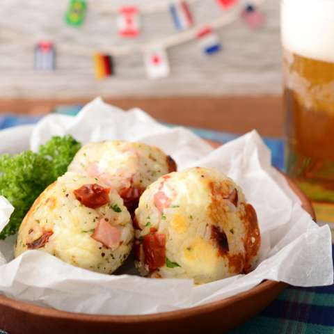 カマンベール入りチーズで楽しむ！香ばしパリおにぎり