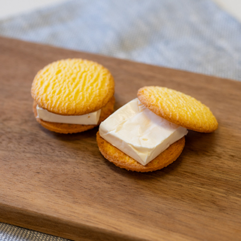 まろやかはちみつのビスケットサンド