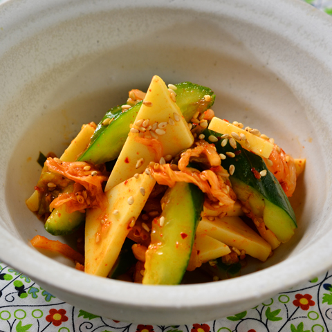 キムチとチーズの韓国風和え物