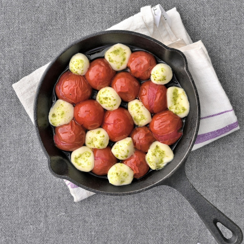 バジルモッツァレラの焼きカプレーゼ