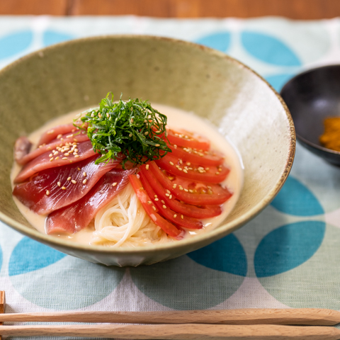 かつおとトマトのそうめん