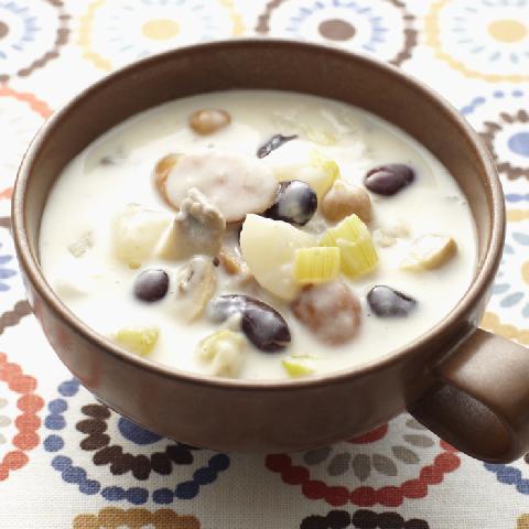 具だくさんチーズミルクスープ
