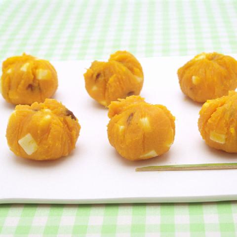 かぼちゃとチーズのミニ茶巾