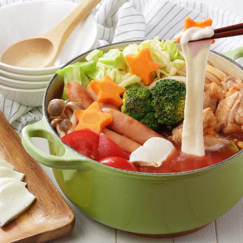 のび～るモッツァレラのトマト鍋