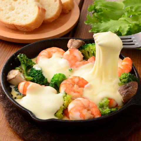 えびとモッツァレラのもちトロ～んグリル