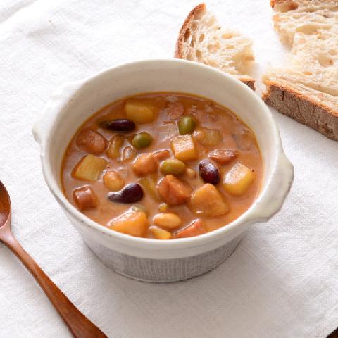 ウインナーとお豆のシチュー　